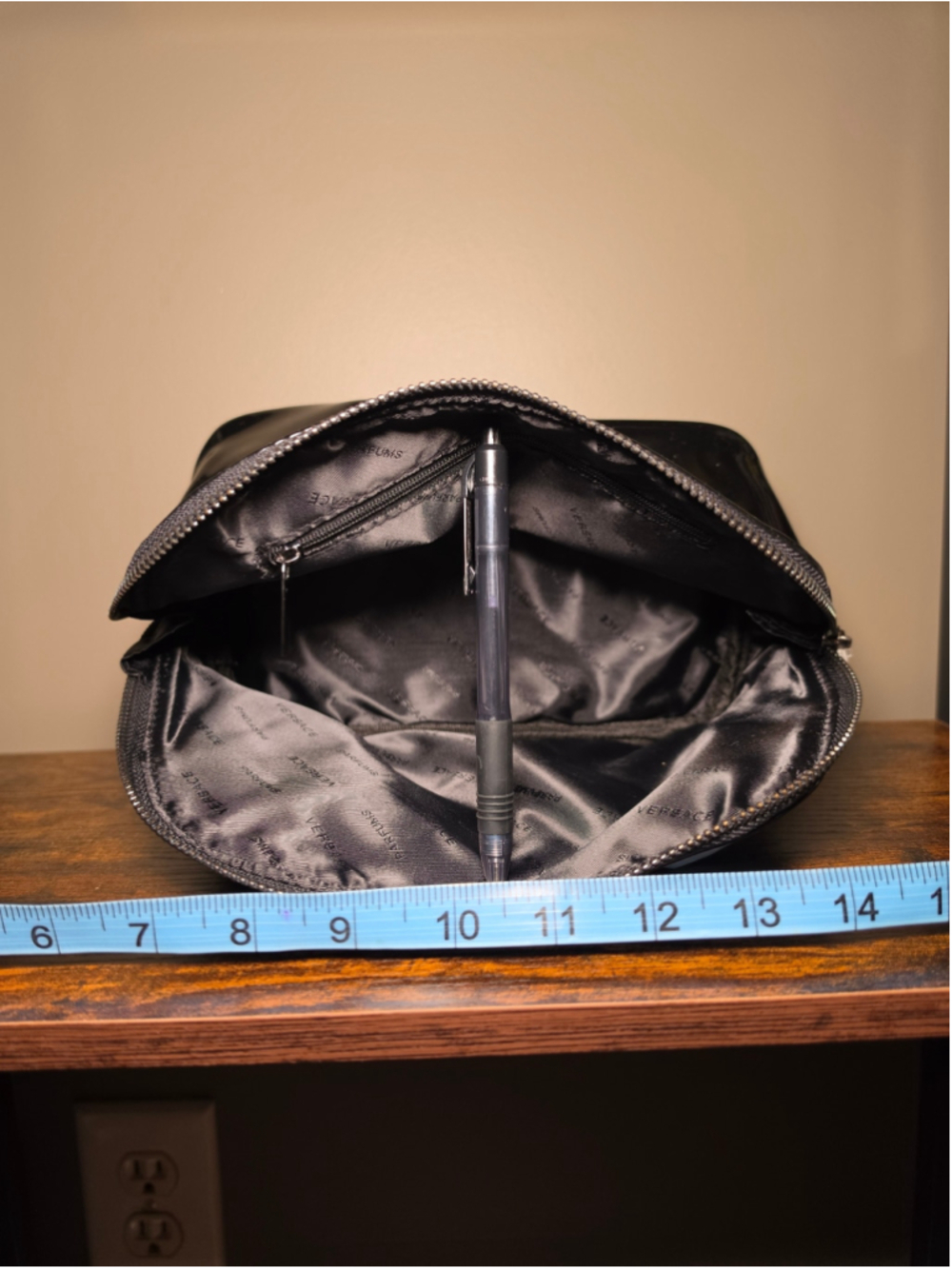 LOW START - VERSACE Black Patent Leather Clutch Bag - Picture 8 of 10